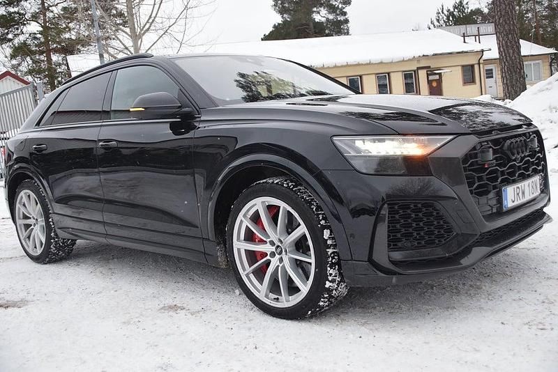 Begagnad Audi Q8 600 HK (441 kW) 2020 Svart SUV