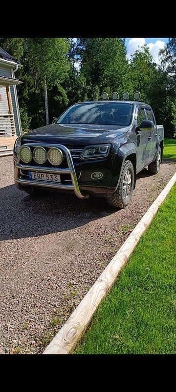 Svart Begagnad 2015 VW Amarok Highline Pickup | 165 000 kr (Bra pris) - Bild 1/4