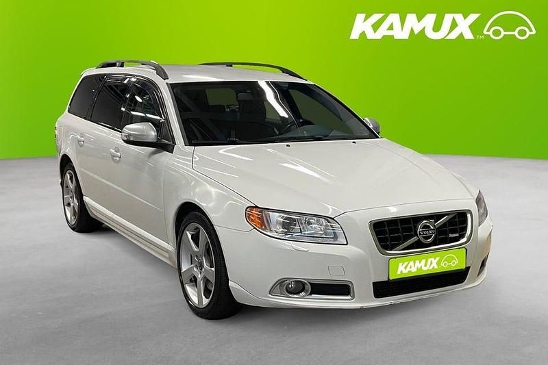 Vit Begagnad 2011 Volvo V70 R-Design Kombi | 119 800 kr (Dyr) - Bild 1/4