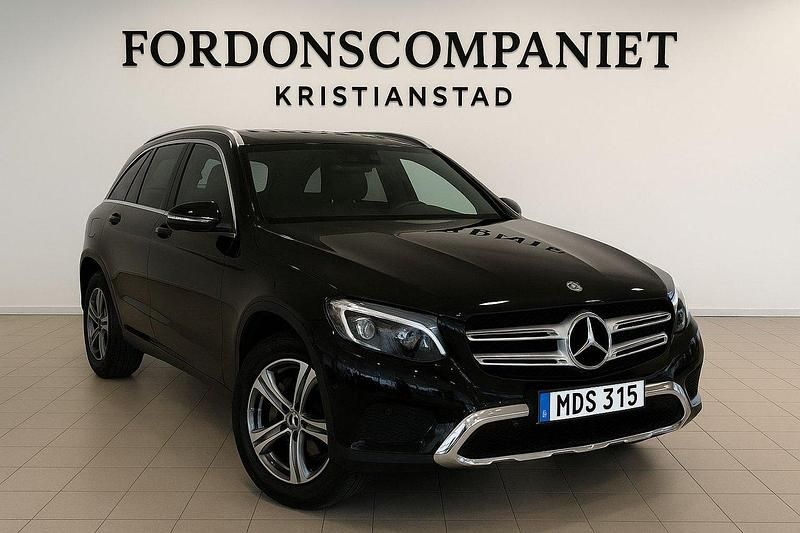 Svart Begagnad 2018 Mercedes GLC220 SUV | 299 900 kr (Marknadspris) - Bild 1/1