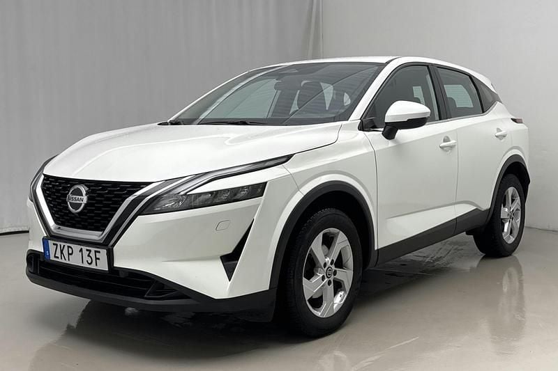 Vit Begagnad 2022 Nissan Qashqai Acenta SUV | 239 000 kr (Marknadspris) - Bild 1/4