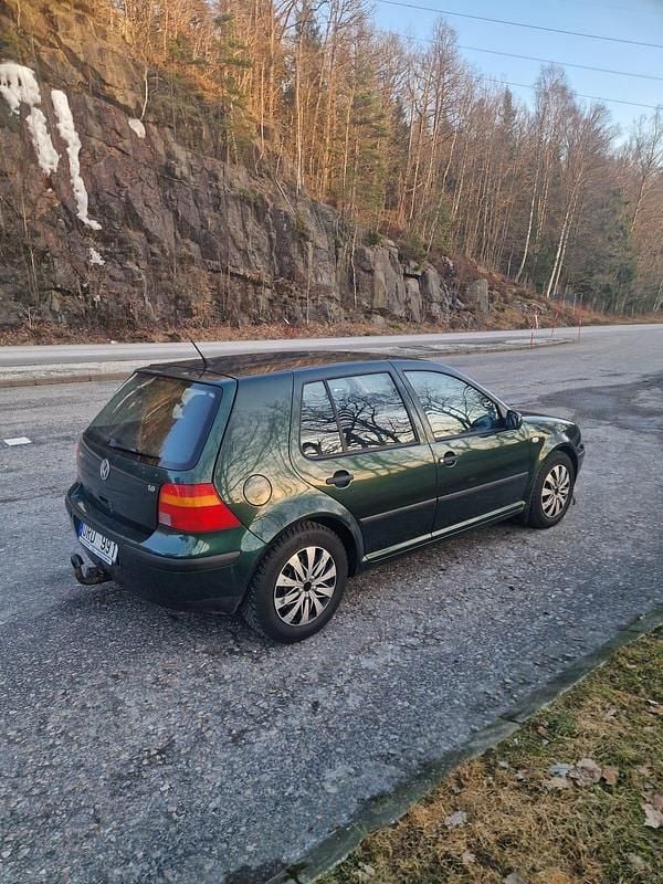 Begagnad VW Golf IV 105 HK (77 kW) 2003