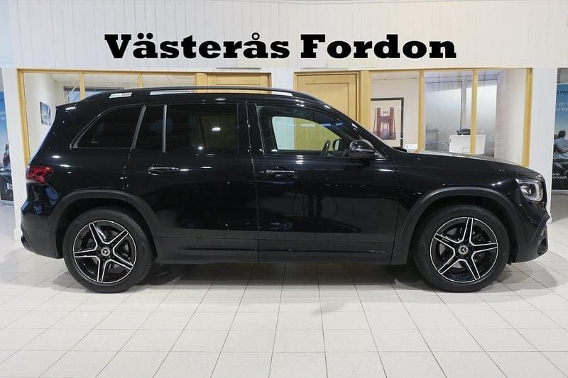 Svart Begagnad 2022 Mercedes GLB200 AMG SUV | 429 900 kr (Lite dyr) - Bild 1/4