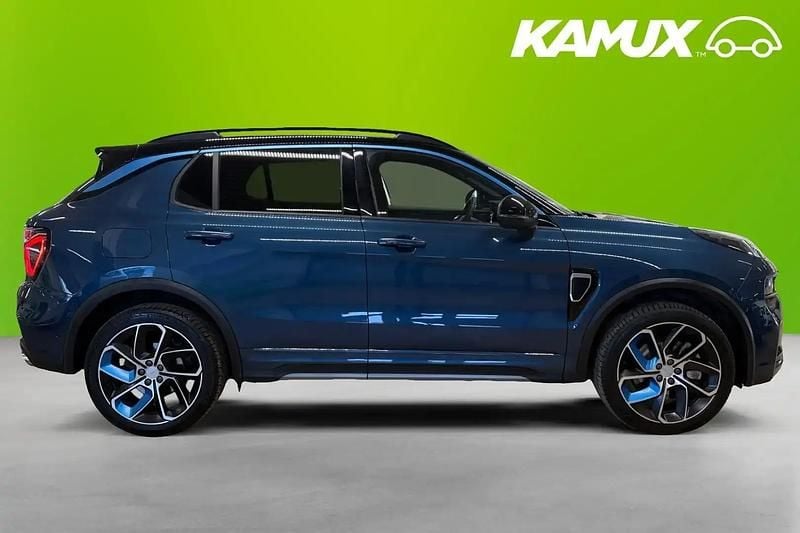 Begagnad Lynk & Co 01 261 HK (191 kW) 2023 Blå SUV