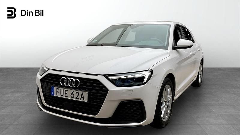 Vit Begagnad 2022 Audi A1 Sportback Proline Halvkombi | 244 000 kr (Lite dyr) - Bild 1/4