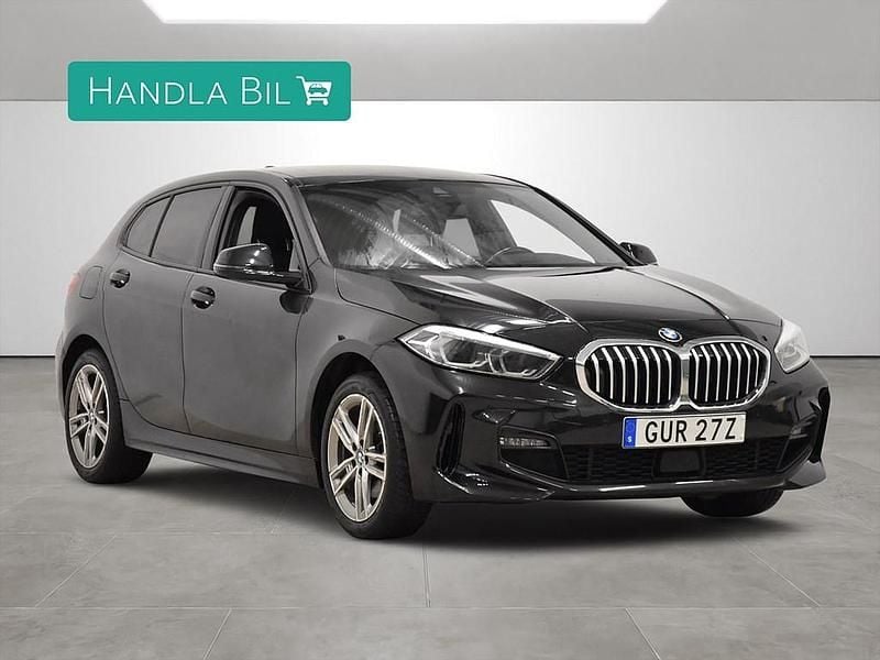 Begagnad BMW 118 M Sport 136 HK (100 kW) 2022 Svart Halvkombi