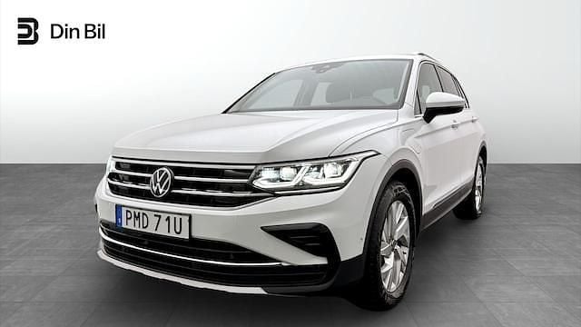 Vit Begagnad 2023 VW Tiguan Elegance SUV | 360 000 kr (Bra pris) - Bild 1/4