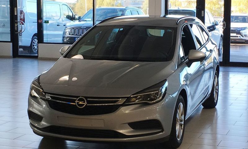Såld Opel Astra SPORTS TOURER 1.0 ., begagnad 2019, 1 mil i Akalla
