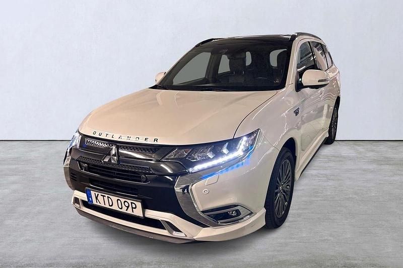 Vit Begagnad 2020 Mitsubishi Outlander P-HEV SUV | 245 000 kr (Lite dyr) - Bild 1/4