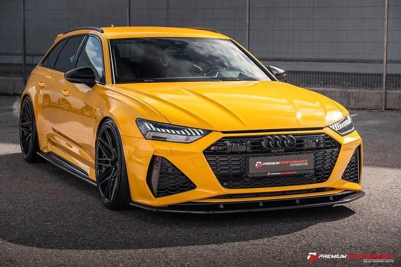 Begagnad 2021 Audi RS6 Design Kombi | 1 299 800 kr - Bild 1/4