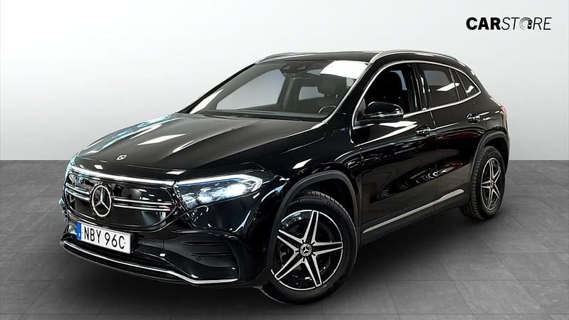 Svart Begagnad 2022 Mercedes EQA300 AMG SUV | 389 900 kr (Marknadspris) - Bild 1/4