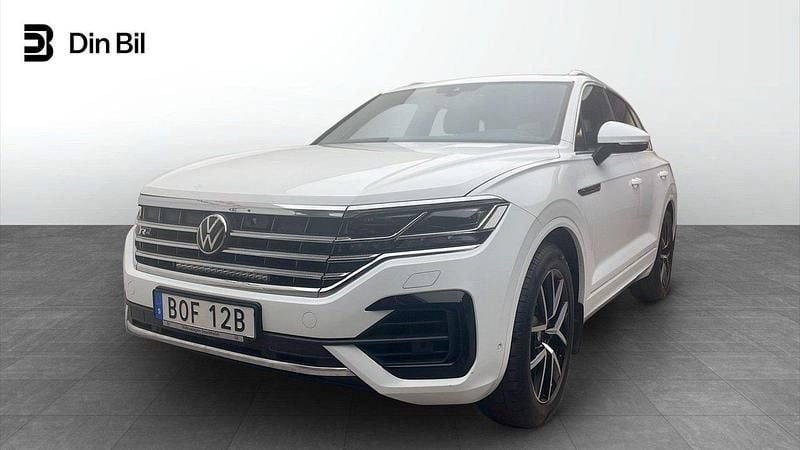 Vit Begagnad 2021 VW Touareg R-line SUV | 559 900 kr - Bild 1/4
