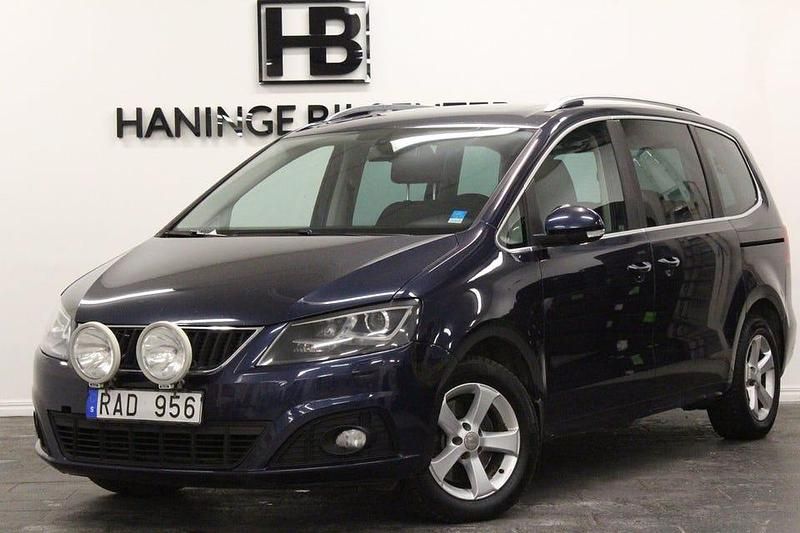 Begagnad Seat Alhambra Style 150 HK (110 kW) 2012 Blå Minibuss
