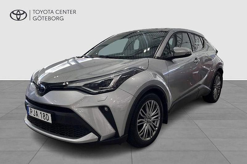 Silver Begagnad 2022 Toyota C-HR SUV | 309 900 kr (Marknadspris) - Bild 1/4