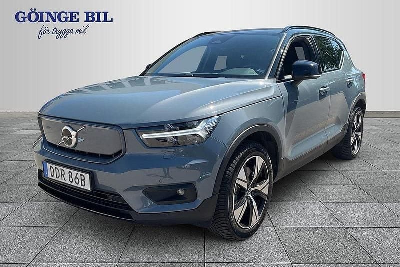 Grå Begagnad 2022 Volvo XC40 Plus SUV | 329 900 kr - Bild 1/2
