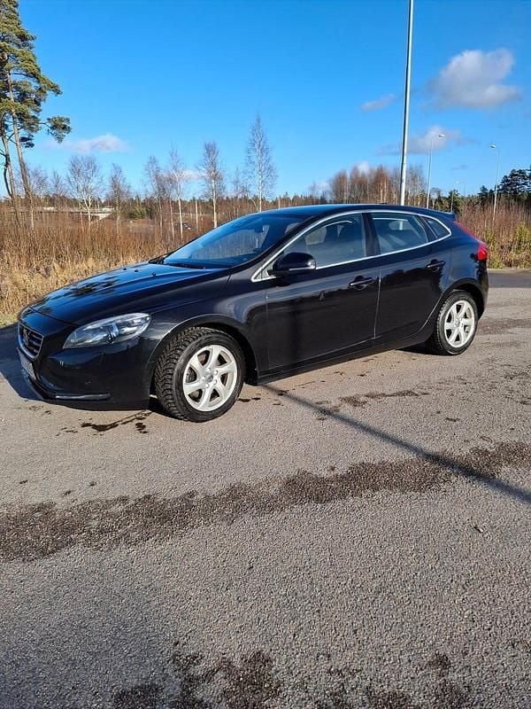 Begagnad Volvo V40 150 HK (110 kW) 2016