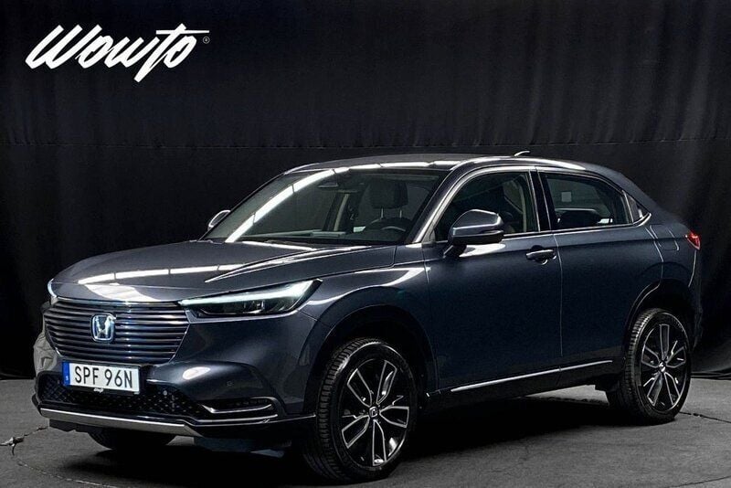 Mörkgrå Begagnad 2021 Honda HR-V Advance SUV | 299 800 kr (Marknadspris) - Bild 1/3