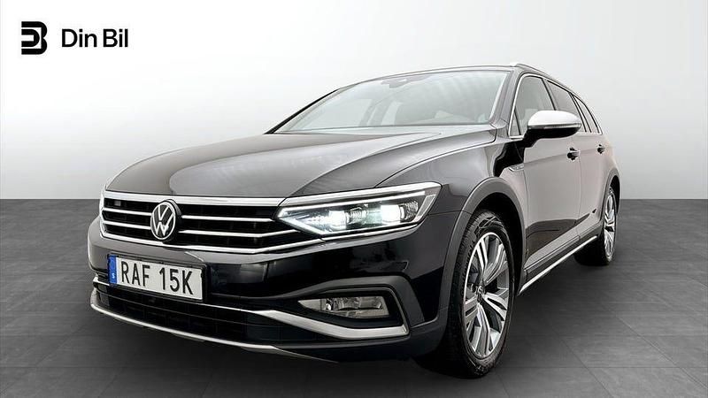Svart Begagnad 2023 VW Passat Kombi | 389 900 kr (Lite dyr) - Bild 1/4