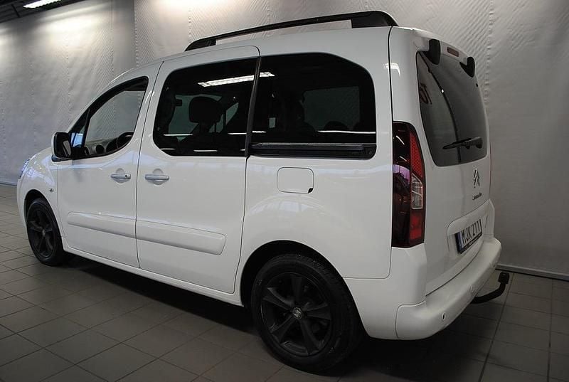 Begagnad Citroën Berlingo 92 HK (67 kW) 2014 Vit Minibuss