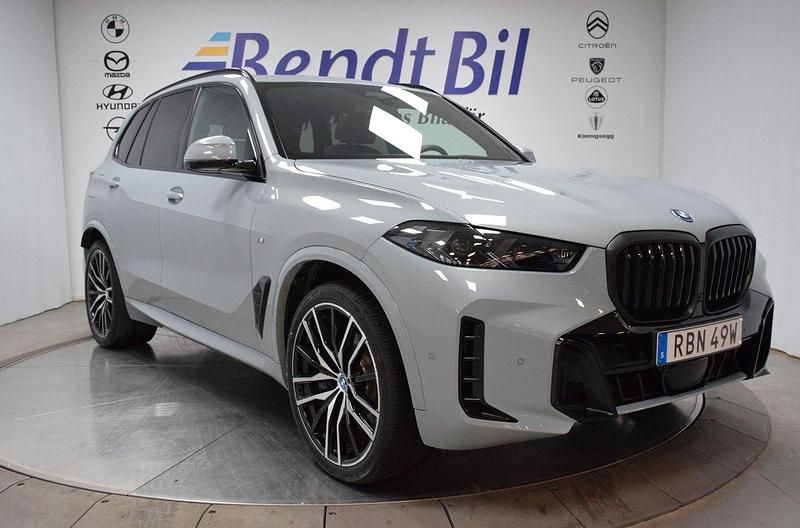 M brooklyn grå metallic Begagnad 2024 BMW X5 Comfort Edition SUV | 1 079 500 kr (Lite dyr) - Bild 1/3