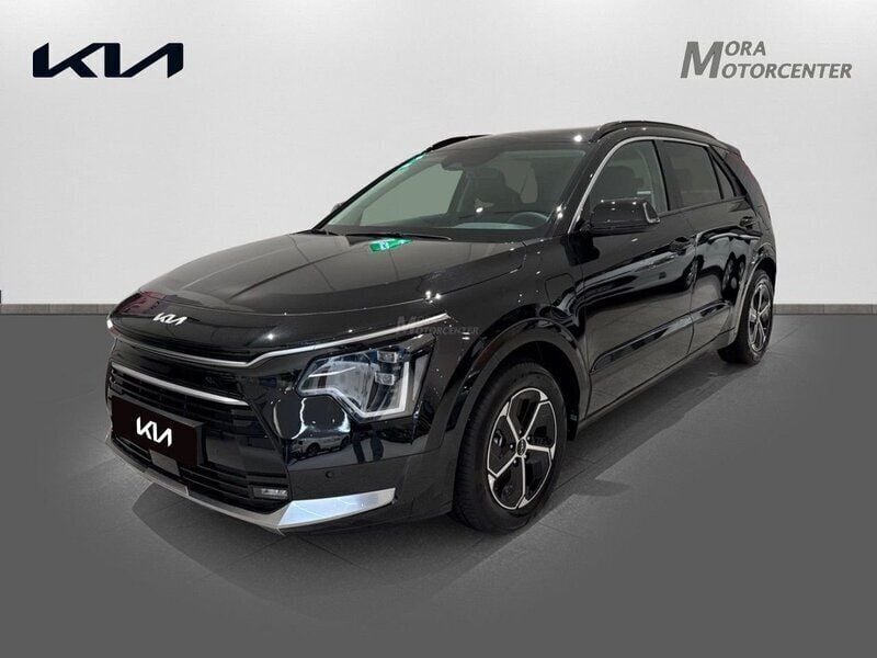Svart Ny 2024 Kia Niro Advance SUV | 413 376 kr (Marknadspris) - Bild 1/4
