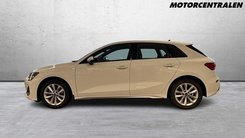 Begagnad Audi A3 Proline 151 HK (111 kW) 2025 Vit Sedan