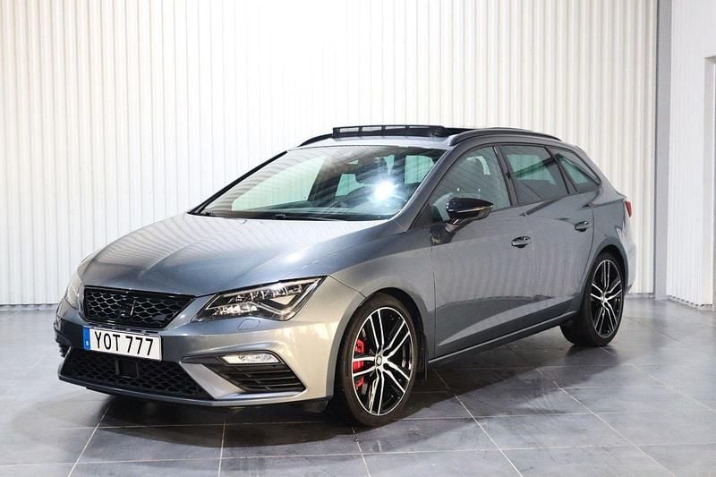 Grå Begagnad 2018 Seat Leon ST CUPRA Kombi | 199 900 kr - Bild 1/4