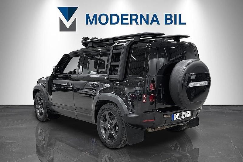 Begagnad Land Rover Defender Black Edition 400 HK (294 kW) 2021 Svart SUV