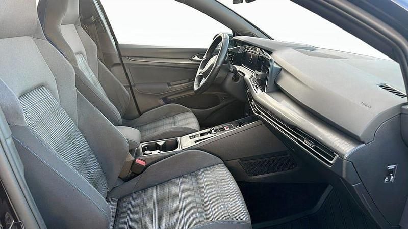 Begagnad VW Golf VII GTE 150 HK (110 kW) 2020 Svart Kombi