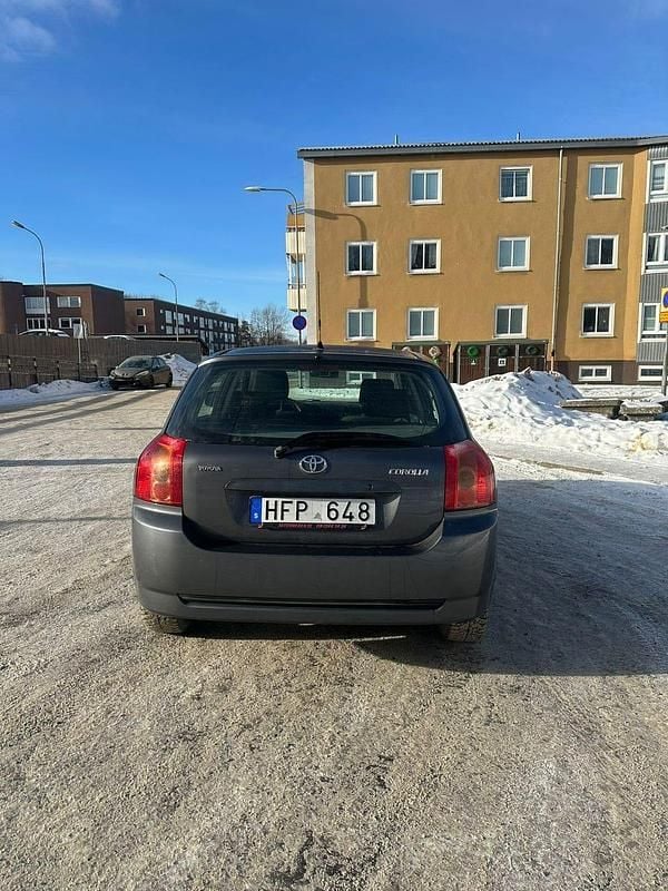 Begagnad Toyota Corolla 110 HK (80 kW) 2007