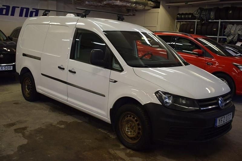 Begagnad VW Caddy Maxi S 102 HK (75 kW) 2017 Vit Minibuss