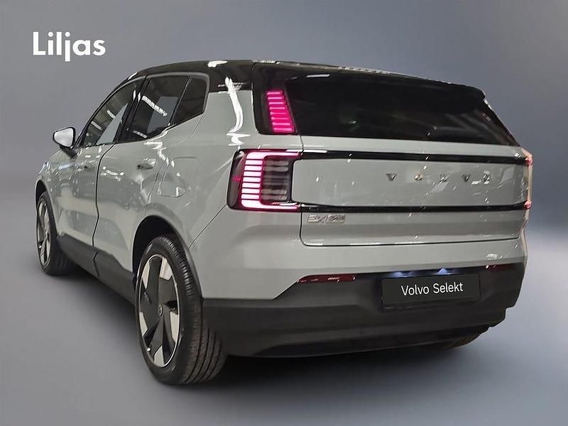 Begagnad Volvo EX30 Plus 202 kW (275 HK) 2025 Grå SUV