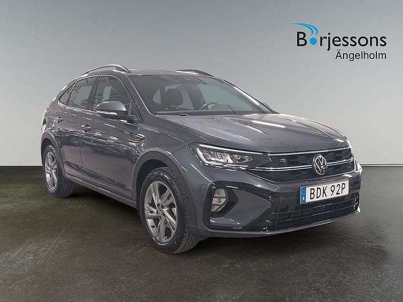 Grå Begagnad 2023 VW Taigo SUV | 269 000 kr (Marknadspris) - Bild 1/4