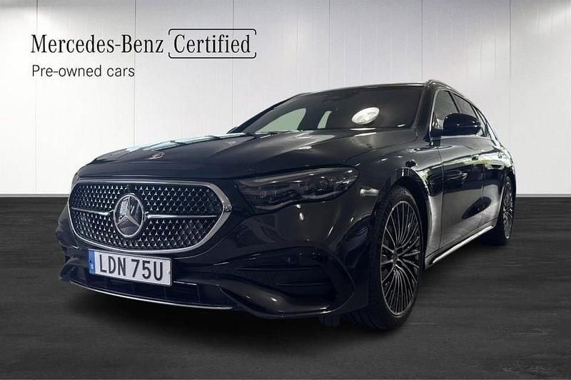 Grå Begagnad 2024 Mercedes E300 AMG Kombi | 734 000 kr - Bild 1/4