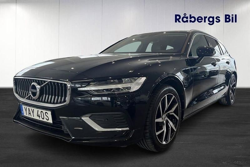 Svart metallic Begagnad 2021 Volvo V60 Inscription Kombi | 359 800 kr (Marknadspris) - Bild 1/4