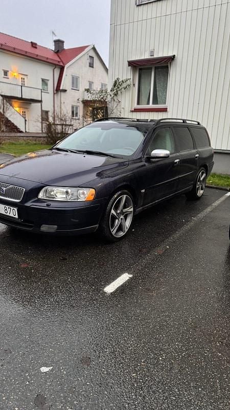 Begagnad 2006 Volvo V70 Kombi | 17 500 kr (Bra pris) - Bild 1/4