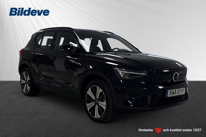 Begagnad Volvo XC40 Single Motor 175 kW (238 HK) 2022 Svart SUV