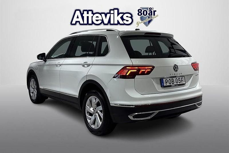 Begagnad VW Tiguan Elegance 248 HK (182 kW) 2022 Vit SUV