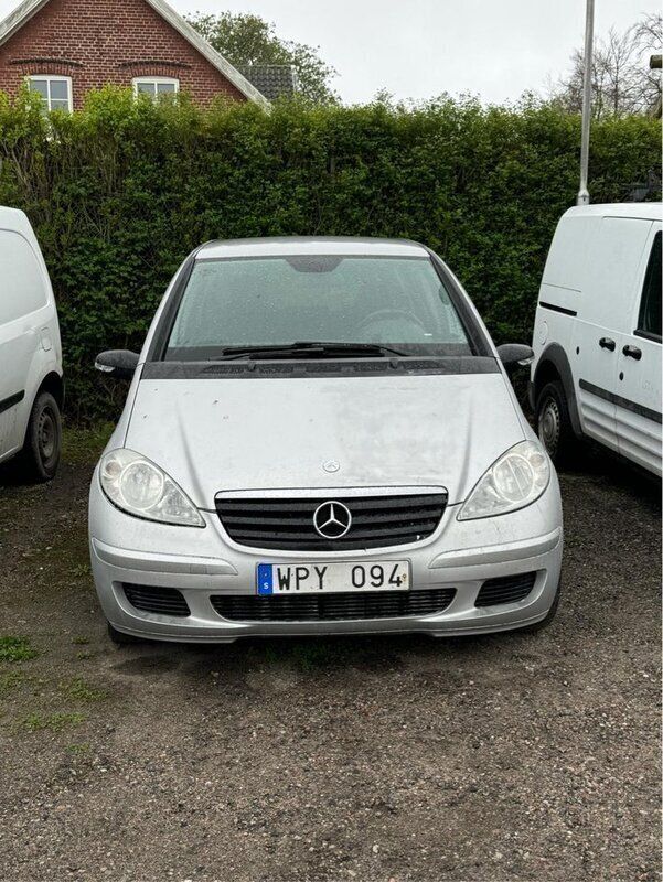 Silver Begagnad 2005 Mercedes A150 Classic Halvkombi | 6 000 kr - Bild 1/1