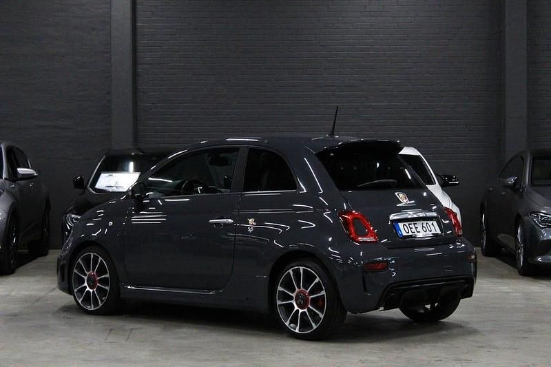 Begagnad Abarth 595 Turismo 165 HK (121 kW) 2017 Grå Halvkombi