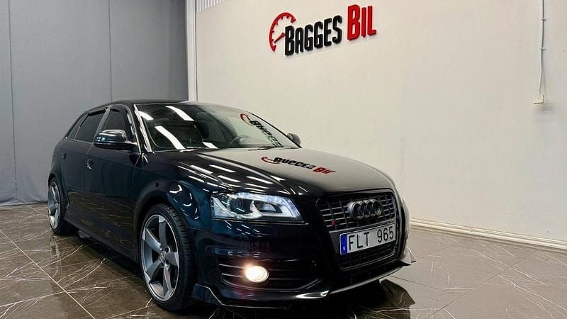 Svart Begagnad 2010 Audi S3 Sportback S-Line Kombi | 134 900 kr - Bild 1/4