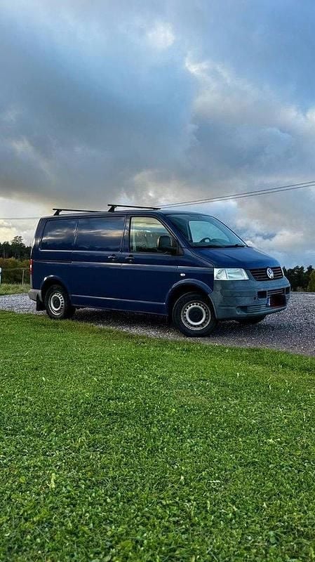 Blå Begagnad 2009 VW T5 Van | 68 000 kr (Superpris) - Bild 1/4