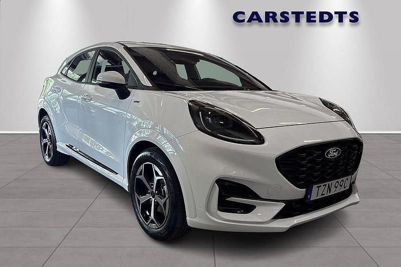 Vit Ny 2024 Ford Puma ST-Line SUV | 329 200 kr (Marknadspris) - Bild 1/4