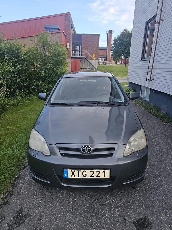 Begagnad 2006 Toyota Corolla | 37 100 kr (Marknadspris) - Bild 1/4