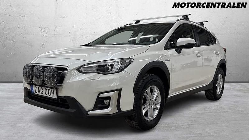 Vit Begagnad 2020 Subaru XV SUV | 239 000 kr (Marknadspris) - Bild 1/4