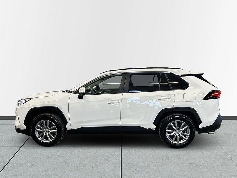 Begagnad Toyota RAV4 Hybrid Active 222 HK (163 kW) 2022 Vit SUV