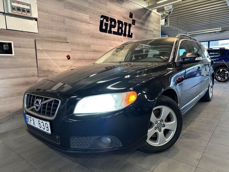 Svart Begagnad 2009 Volvo V70 Momentum Kombi | 39 500 kr (Marknadspris) - Bild 1/4