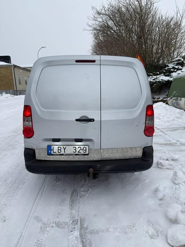 Begagnad Citroën Berlingo 123 HK (90 kW) 2010 Minibuss