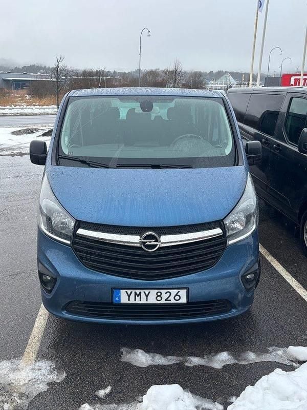 Begagnad Opel Vivaro 125 HK (91 kW) 2018 Blå Minibuss