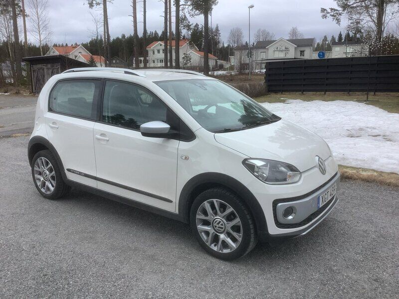 Vit Begagnad 2016 VW up! Halvkombi | 87 000 kr (Marknadspris) - Bild 1/4